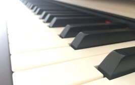 ピアノが苦手な保育士さんへ！子どもが喜ぶ簡単に弾けるピアノ曲