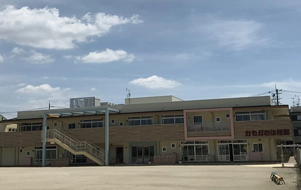 かもがわ幼稚園　学校法人神川学園