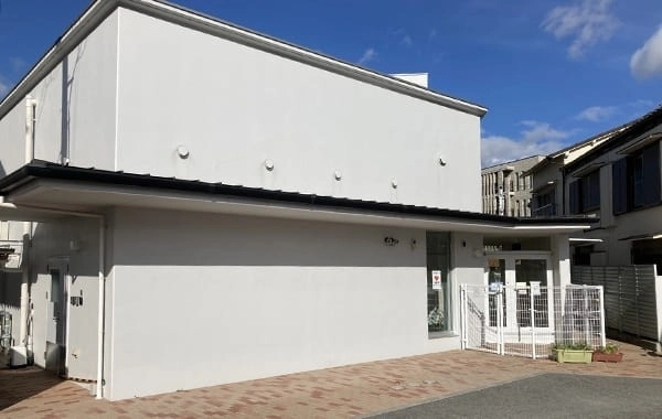 社会福祉法人萬年青友の会　はなみずき保育園分園