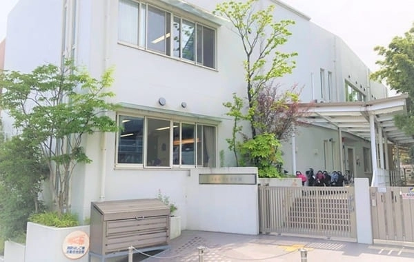 社会福祉法人萬年青友の会　はなみずき保育園