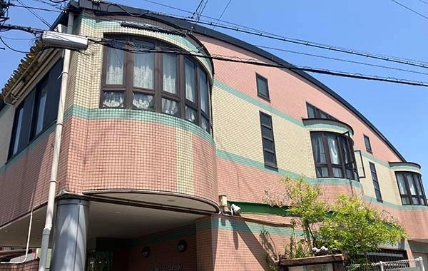 社会福祉法人真優福祉会　幼保連携型認定こども園　さつきこども園