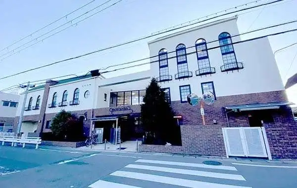 社会福祉法人桃林会　認定こども園　せっつ遊育園
