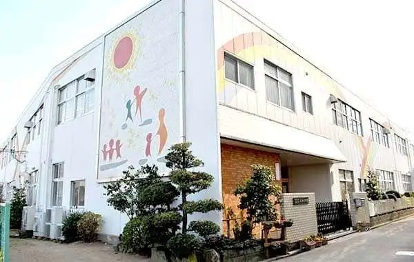 学校法人真曜学園　安松幼稚園