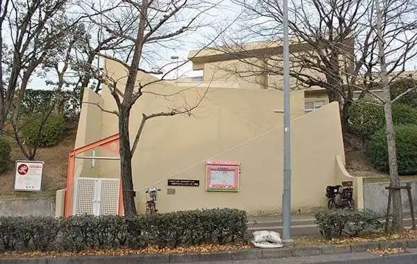 社会福祉法人白鳩会　幼保連携型認定こども園　白鳩チルドレンセンター南丘